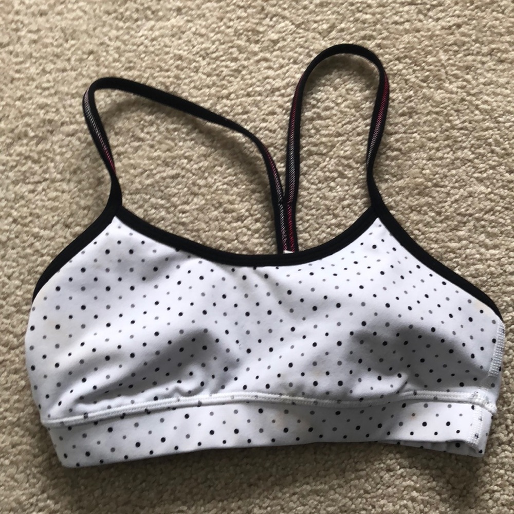 Lululemon sports bra